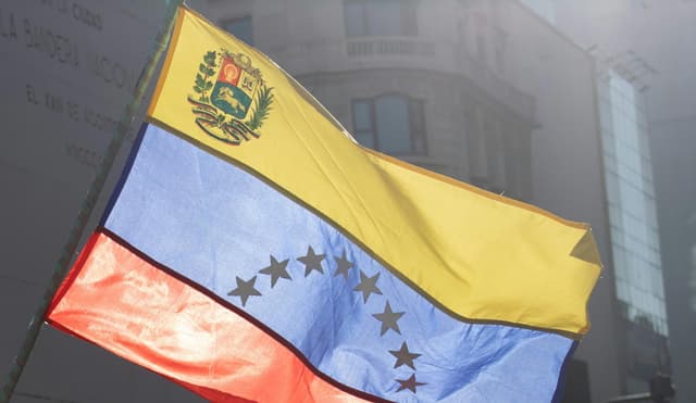 INEI: 88,6% de la población venezolana ocupada en el Perú tiene empleo informal